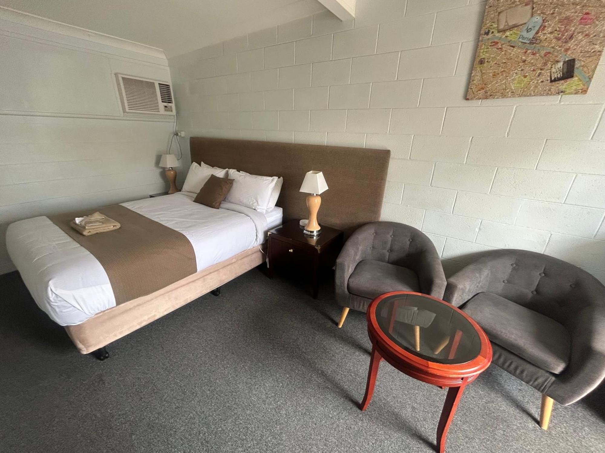 Warren Motor Inn 部屋 写真